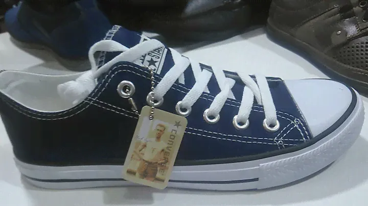Converse (синие).