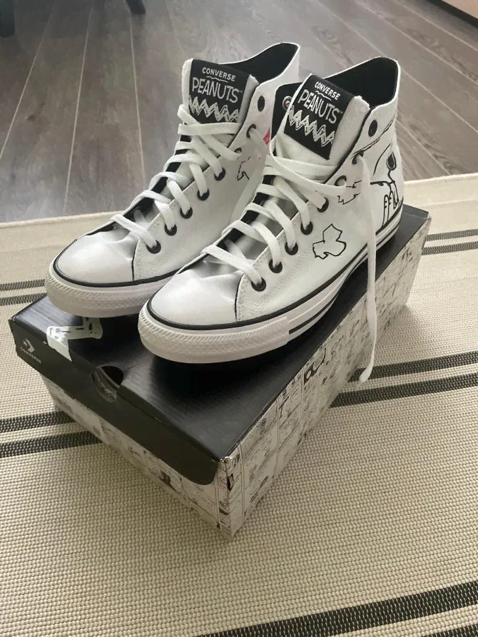 Converse x Peanuts Chuck Taylor