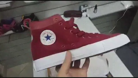видео обзор Кеды Converse Low красные высокие в магазине youmarket.kz